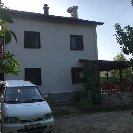 Secluded With Pool Surrounded By Nature In Sapanca Near Kirkpinar Coast *